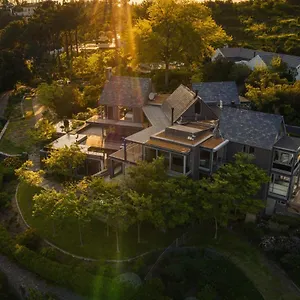 https://spanish-farm-guest-lodge.hotels-capetown.com